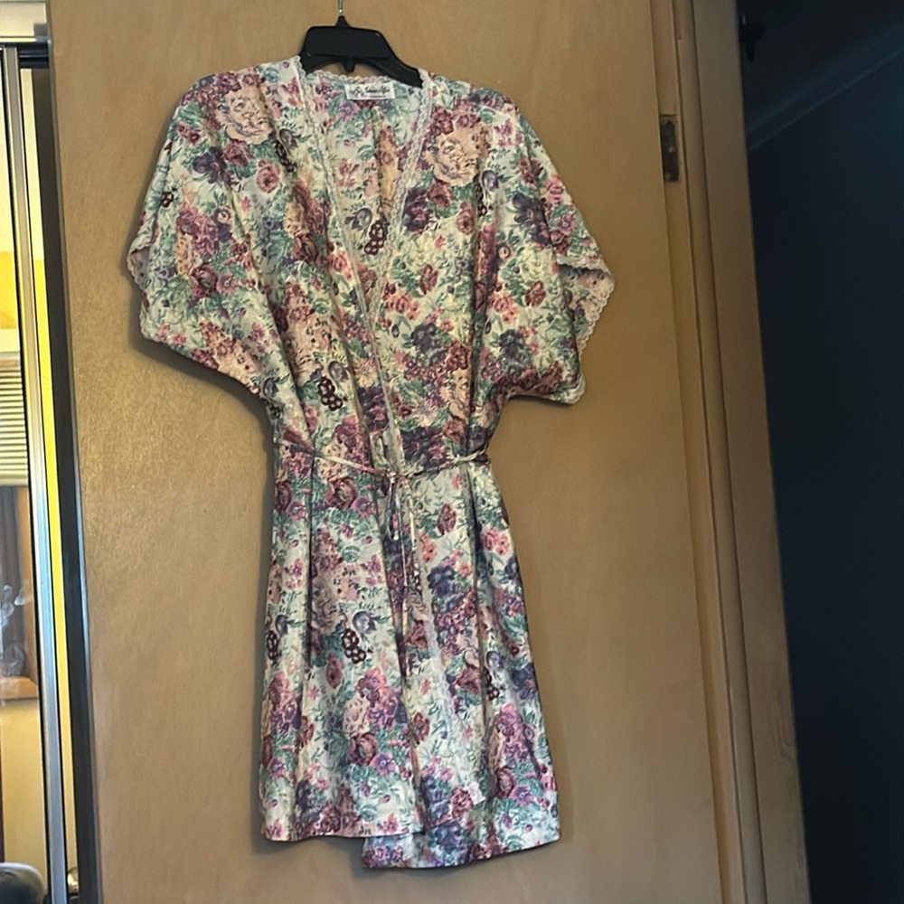 Floral robe